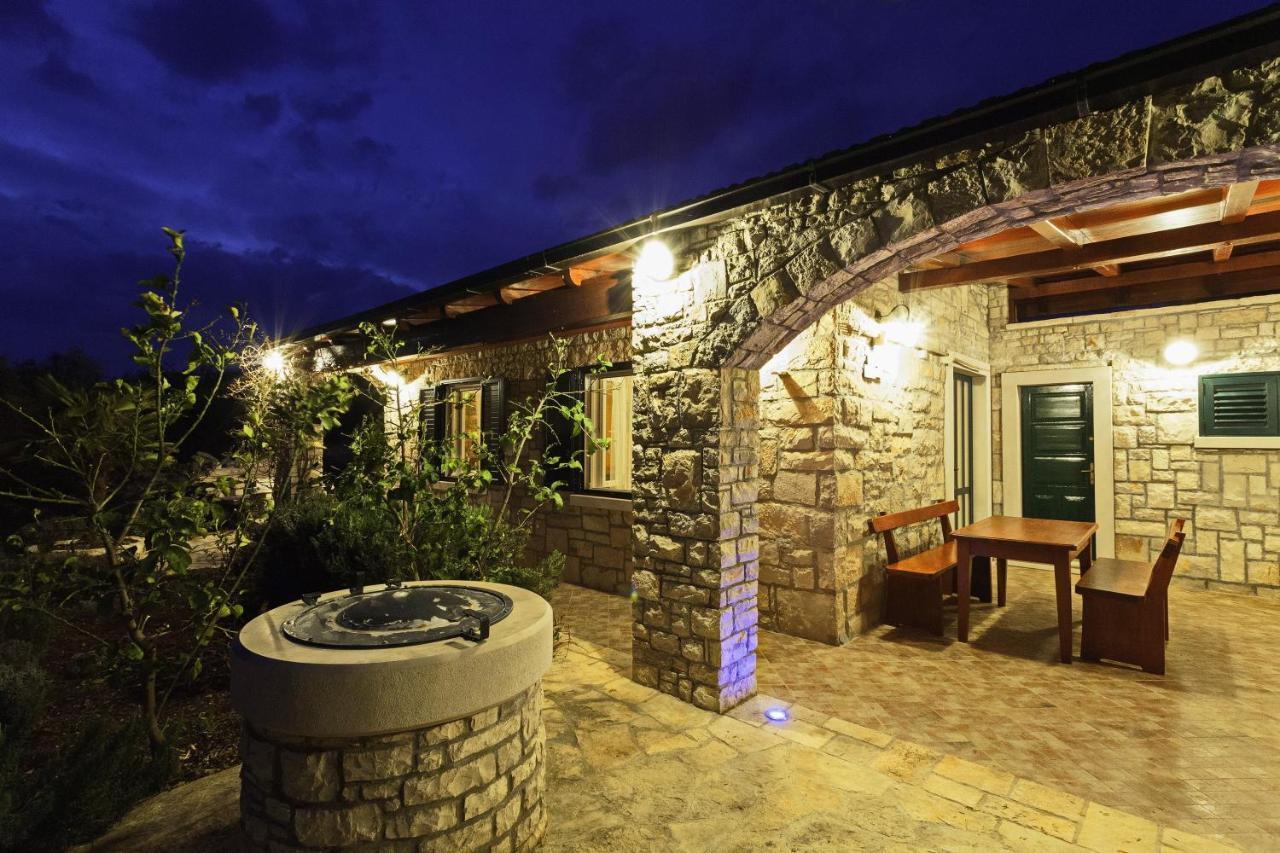 Stone House San Pelegrin Villa Vela Luka Exterior photo